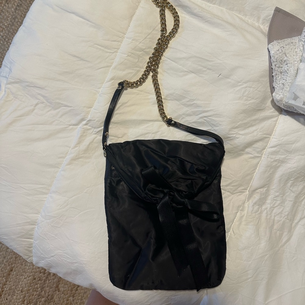 Henri Bendel cross body purse